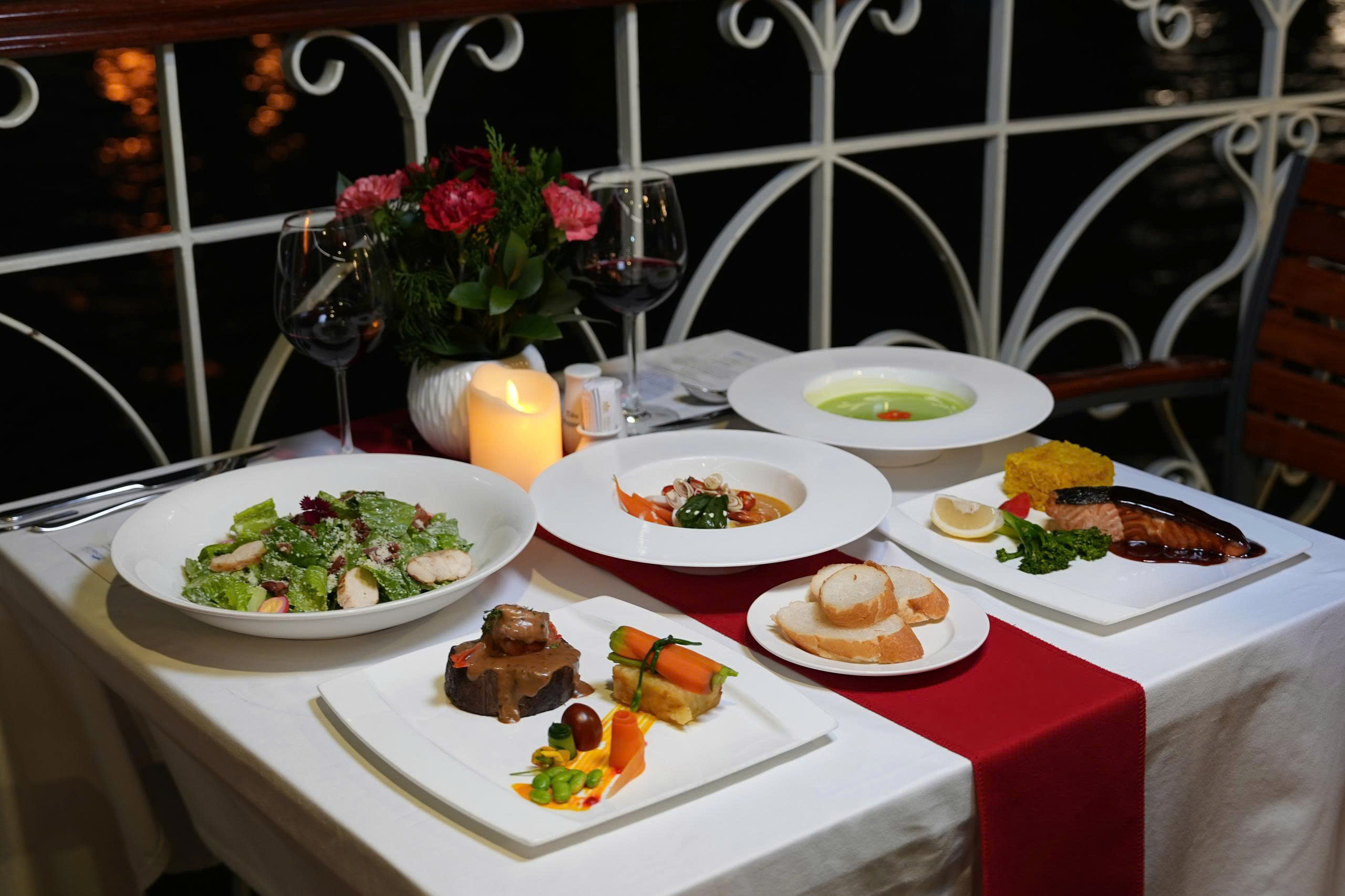 Bữa Tối Trọn Vẹn Hương Vị