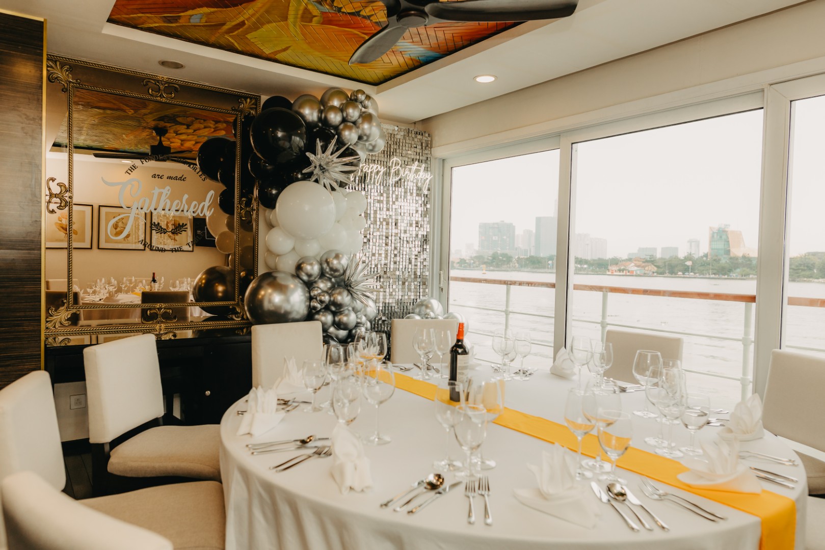 Leading the luxury dining cruise 
